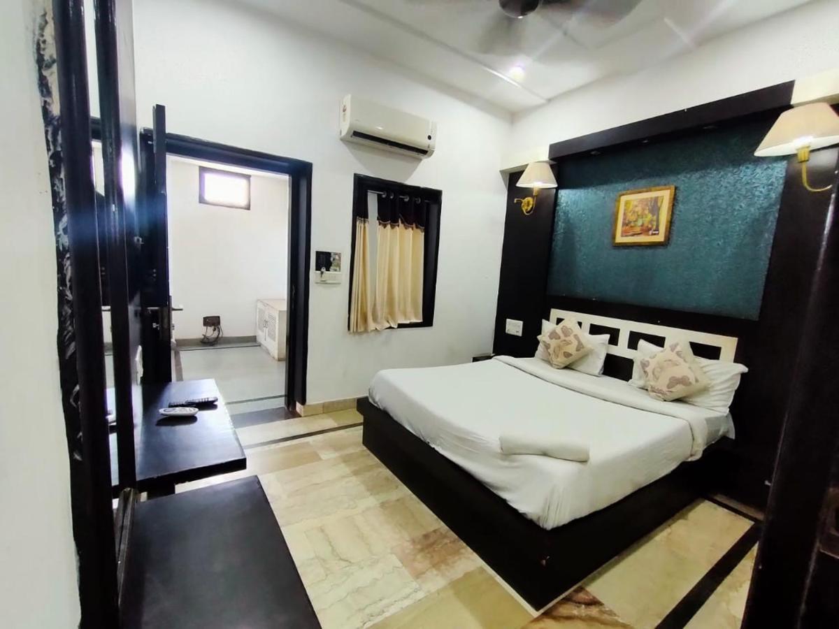 Hotel Laxman Resort By The Golden Taj Group &Hotels Agra  Exterior photo